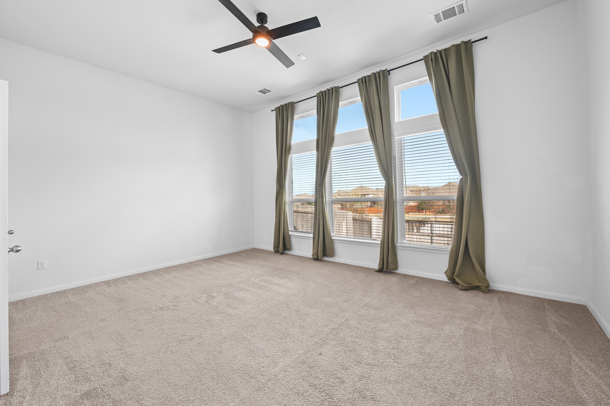 1022 Cherrystone Loop Buda, TX 78610 - Photo 14 of 31