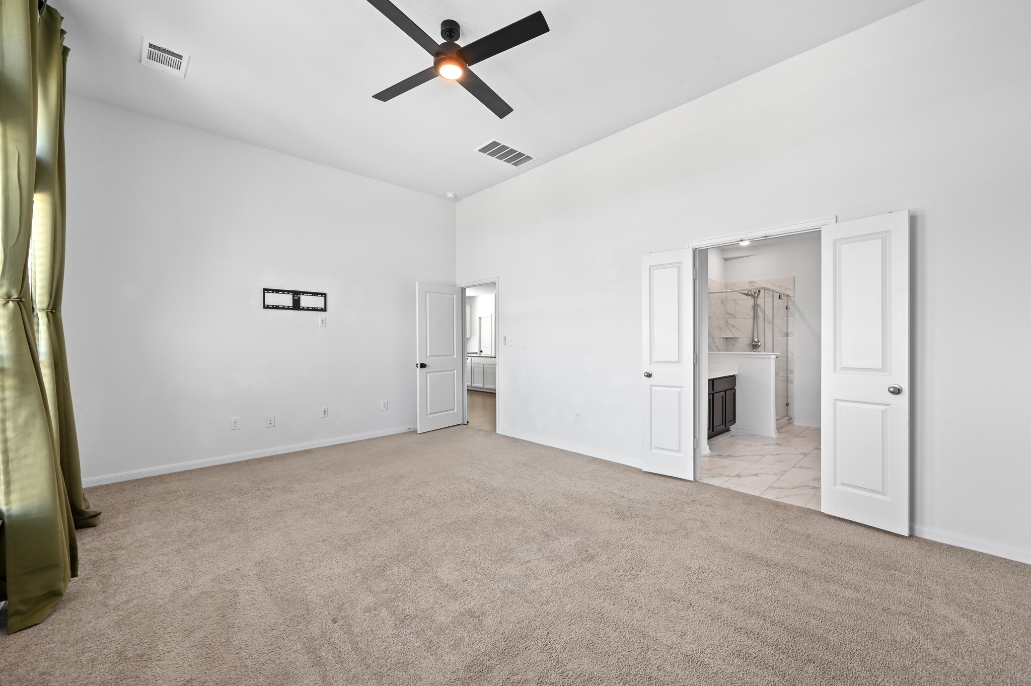 1022 Cherrystone Loop Buda, TX 78610 - Photo 15 of 31