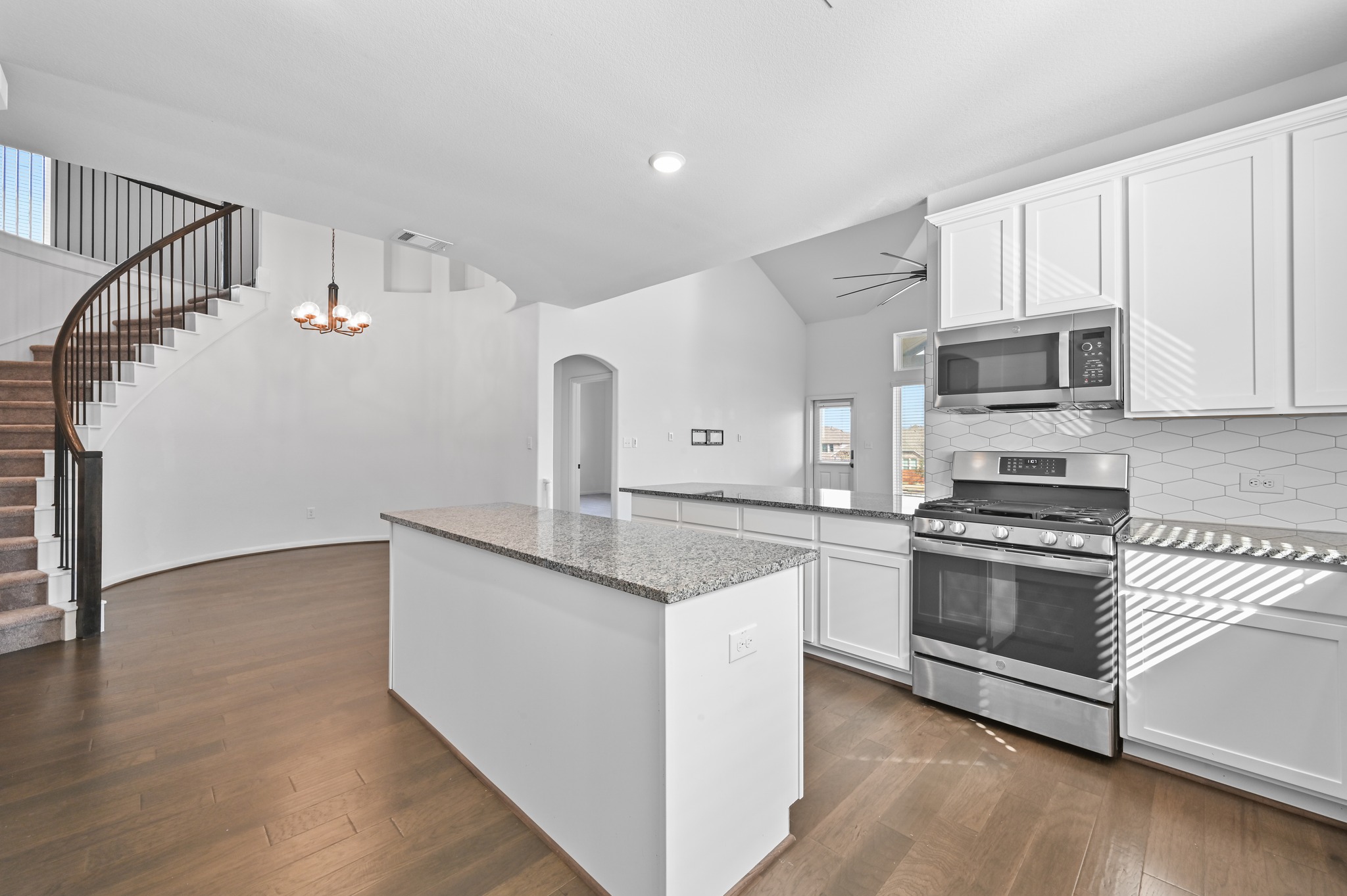 1022 Cherrystone Loop Buda, TX 78610 - Photo 10 of 31