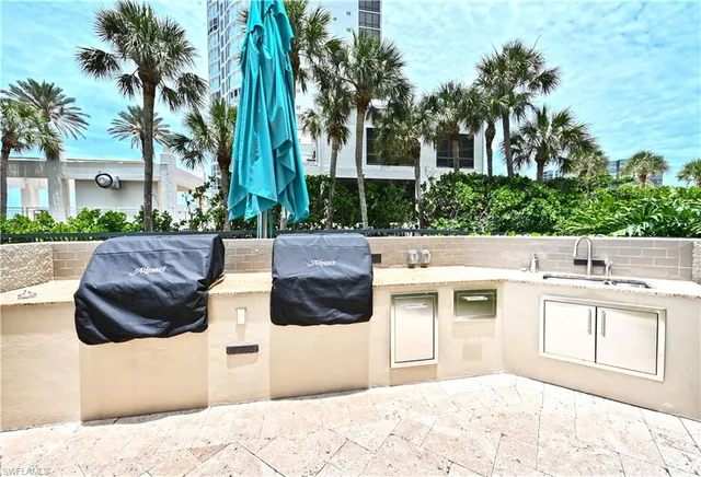 $15,000 | 4551 Gulf Shore Boulevard North, Unit 804, Naples, FL 34103