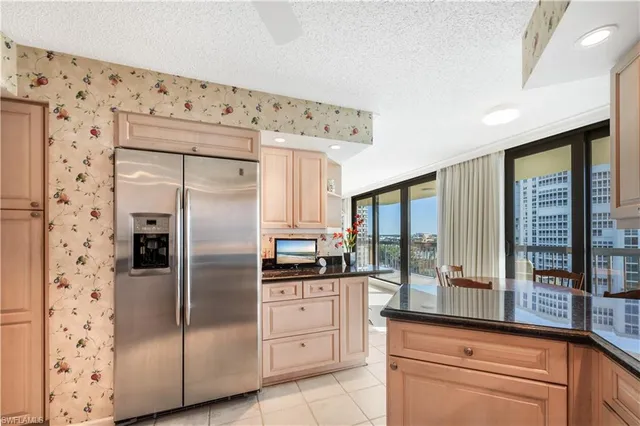 $15,000 | 4551 Gulf Shore Boulevard North, Unit 804, Naples, FL 34103