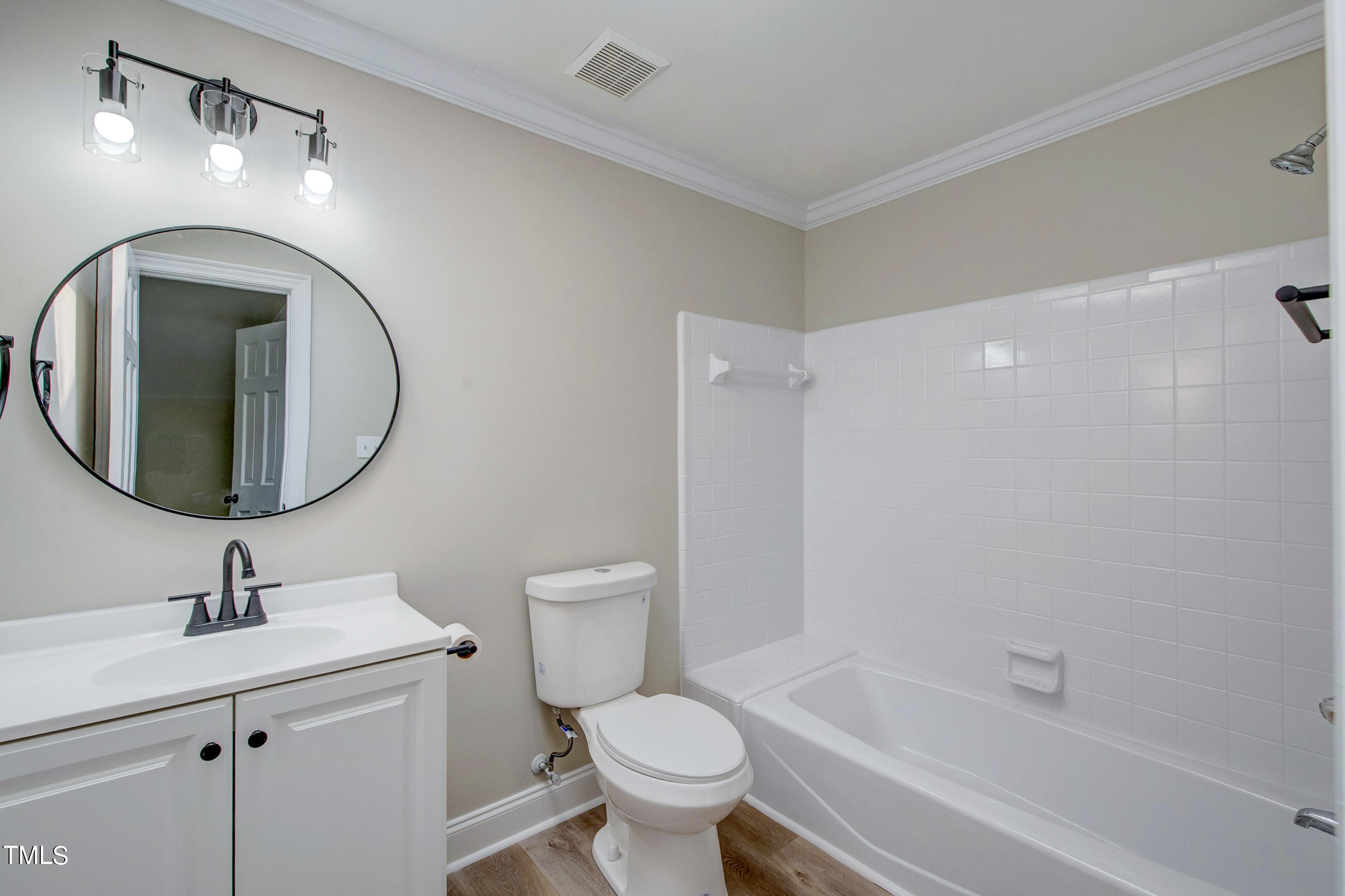 8328 Wycombe Lane Raleigh, NC 27615 - Photo 20 of 23 8328 Wycombe Ln_www.scalaphotography.com