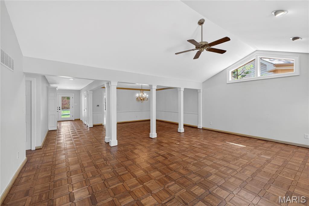 2435 Baxton Way Chesterfield, MO 63017 - Photo 13 of 46