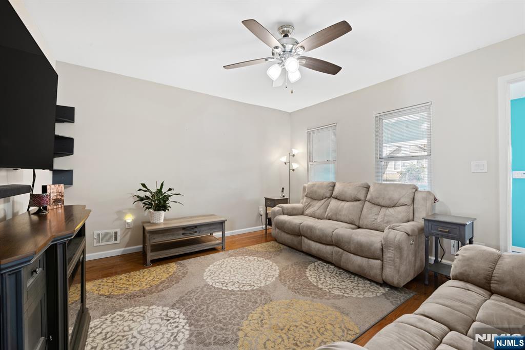 520 Prospect Place Lyndhurst, NJ 07071 - Photo 15 of 34