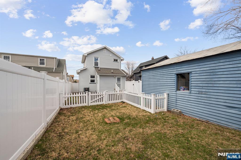 520 Prospect Place Lyndhurst, NJ 07071 - Photo 31 of 34