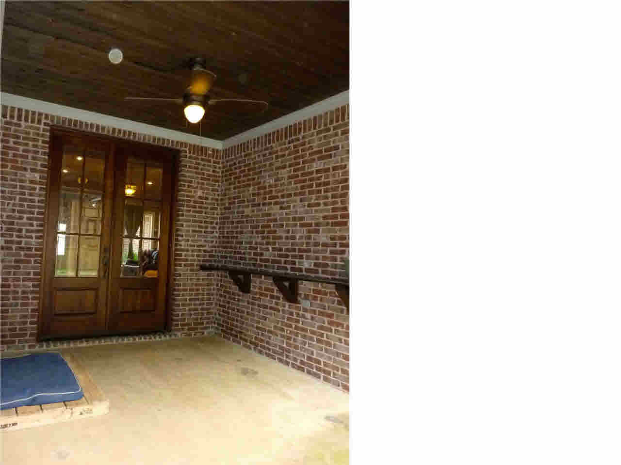 124 Addison Way Canton, MS 39046 - Photo 25 of 34 1 of 2 covered areas on patio