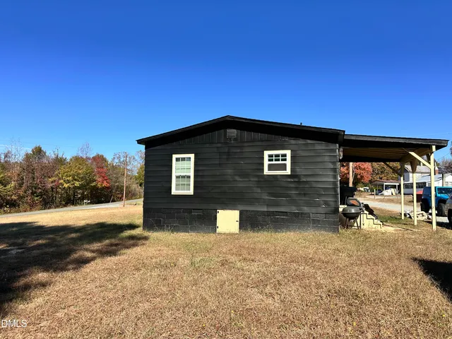 a view of outdoor space