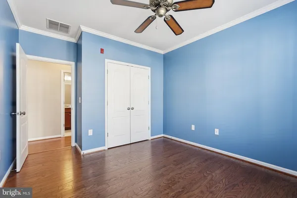 $499,999 | 24637 Woolly Mammoth Terrace, Unit 205, Aldie, VA 20105