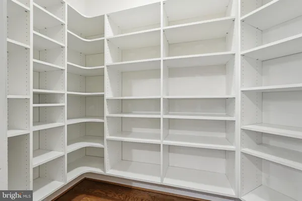 $499,999 | 24637 Woolly Mammoth Terrace, Unit 205, Aldie, VA 20105