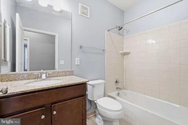 $499,999 | 24637 Woolly Mammoth Terrace, Unit 205, Aldie, VA 20105