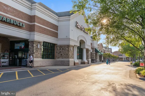 $499,999 | 24637 Woolly Mammoth Terrace, Unit 205, Aldie, VA 20105