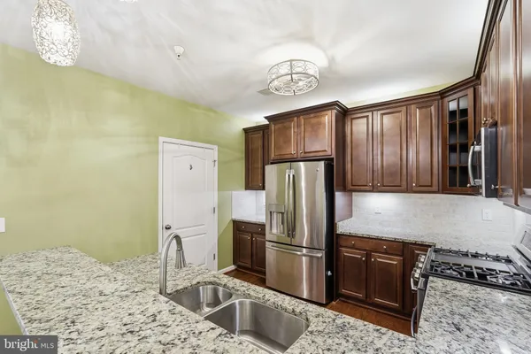 $499,999 | 24637 Woolly Mammoth Terrace, Unit 205, Aldie, VA 20105