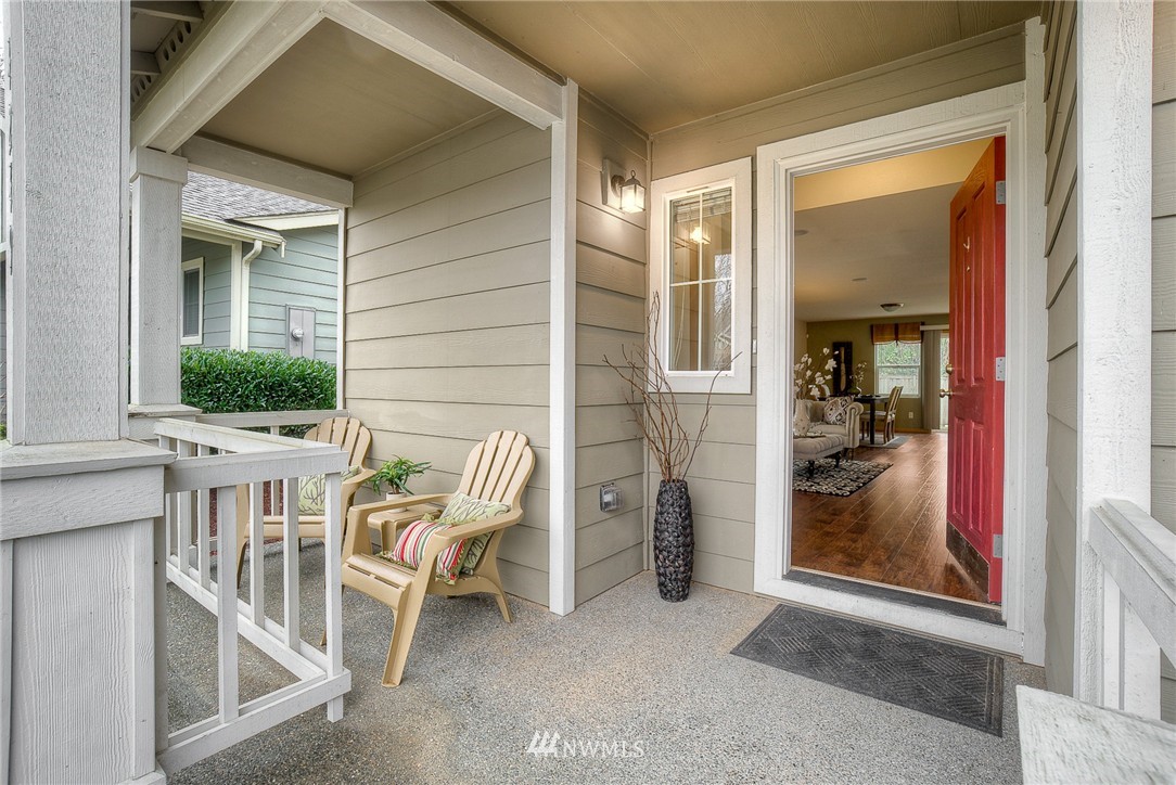 4249 Roxanna Loop Southeast Lacey, WA 98503 - Photo 2 of 18 Gallery Image 2