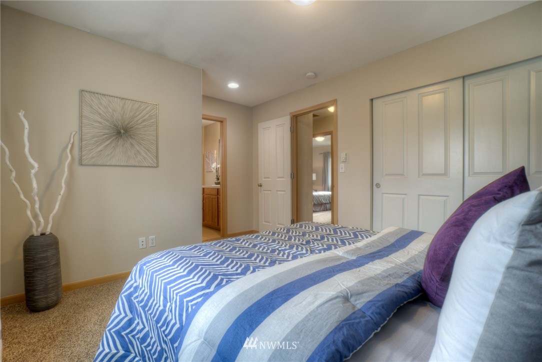 4249 Roxanna Loop Southeast Lacey, WA 98503 - Photo 10 of 18 Gallery Image 10