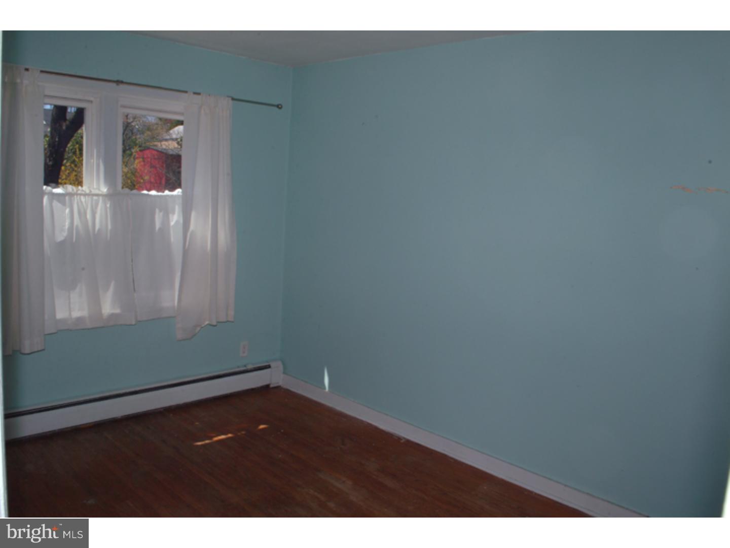 8614 Sagamore Road Philadelphia, PA 19128 - Photo 12 of 17 Bedroom 3