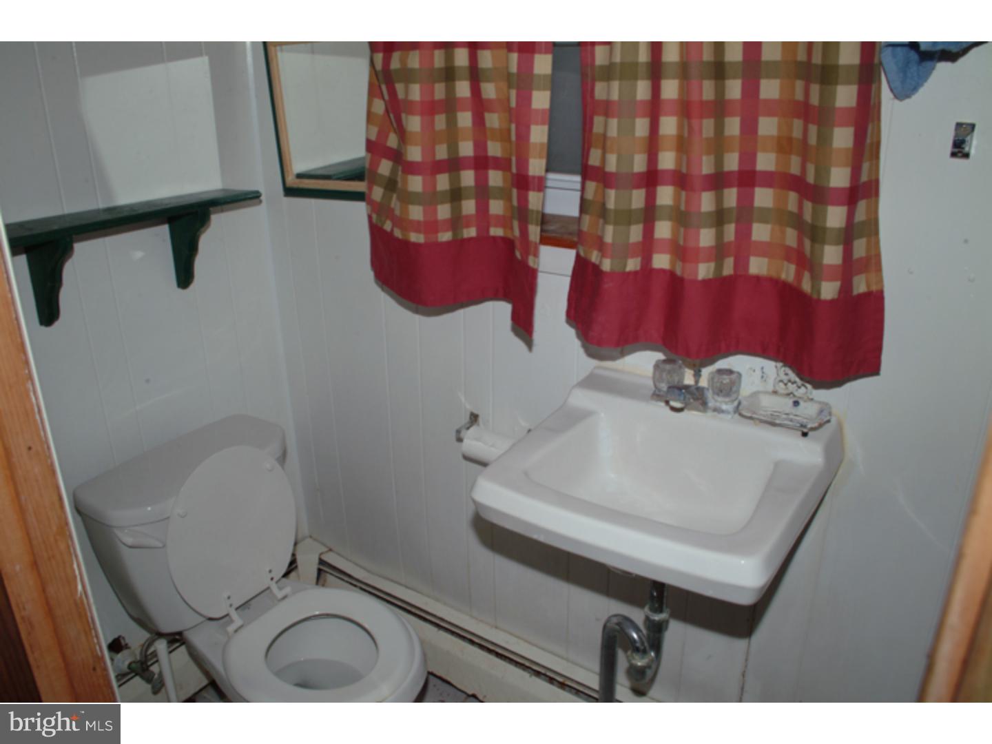 8614 Sagamore Road Philadelphia, PA 19128 - Photo 17 of 17 Bathroom