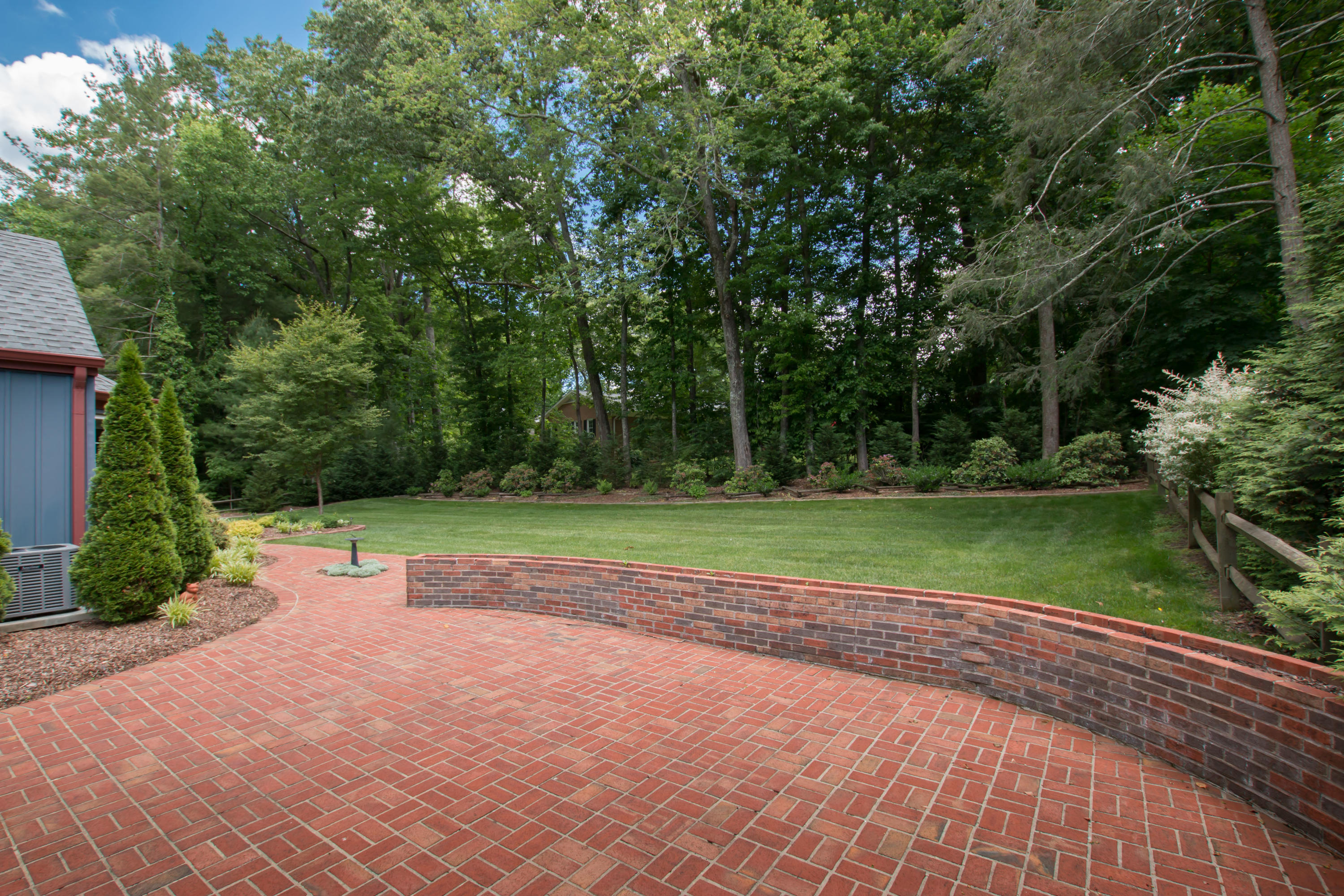 105 Gaffney Road Bristol, TN 37620 - Photo 8 of 36 Gaffney-14
