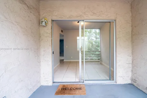 $189,000 | 1400 Northeast 57th Street, Unit 205, Fort Lauderdale, FL 33334