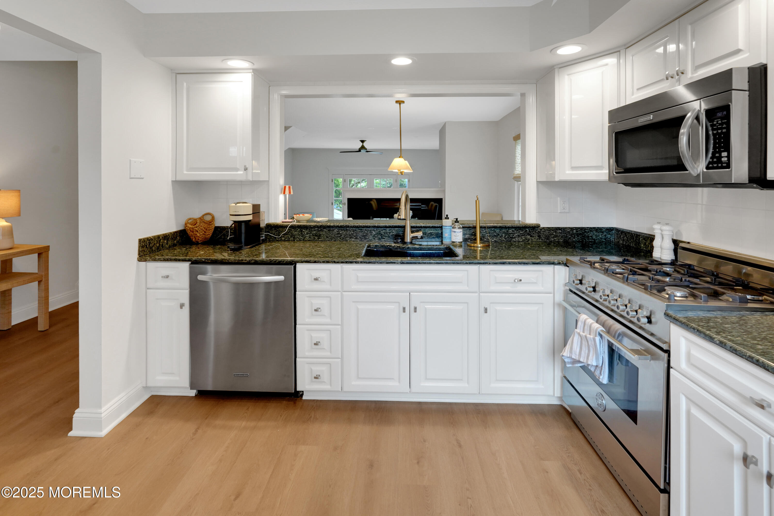 18 Wyckham Road Spring Lake Heights, NJ 07762 - Photo 24 of 39 DSC01144