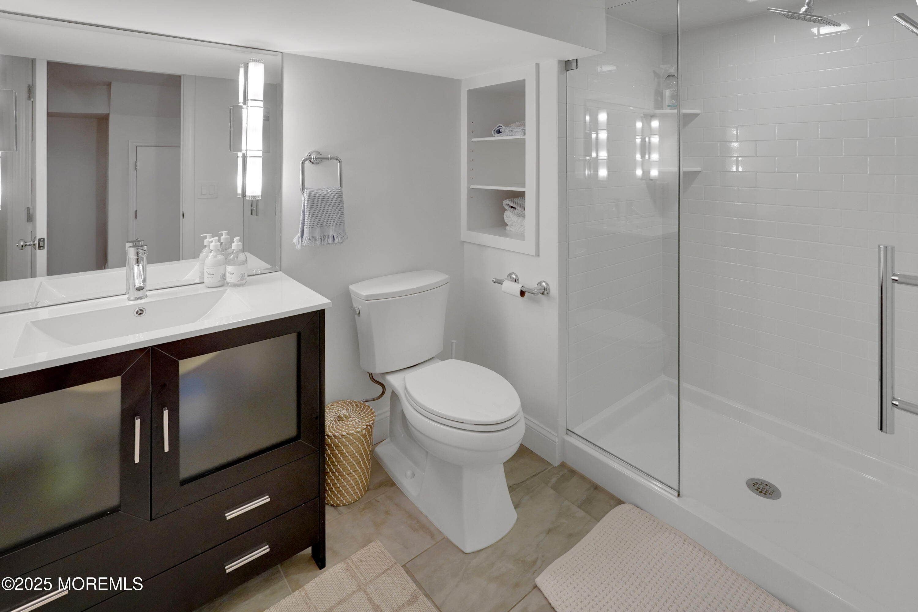 18 Wyckham Road Spring Lake Heights, NJ 07762 - Photo 3 of 39 DSC01124