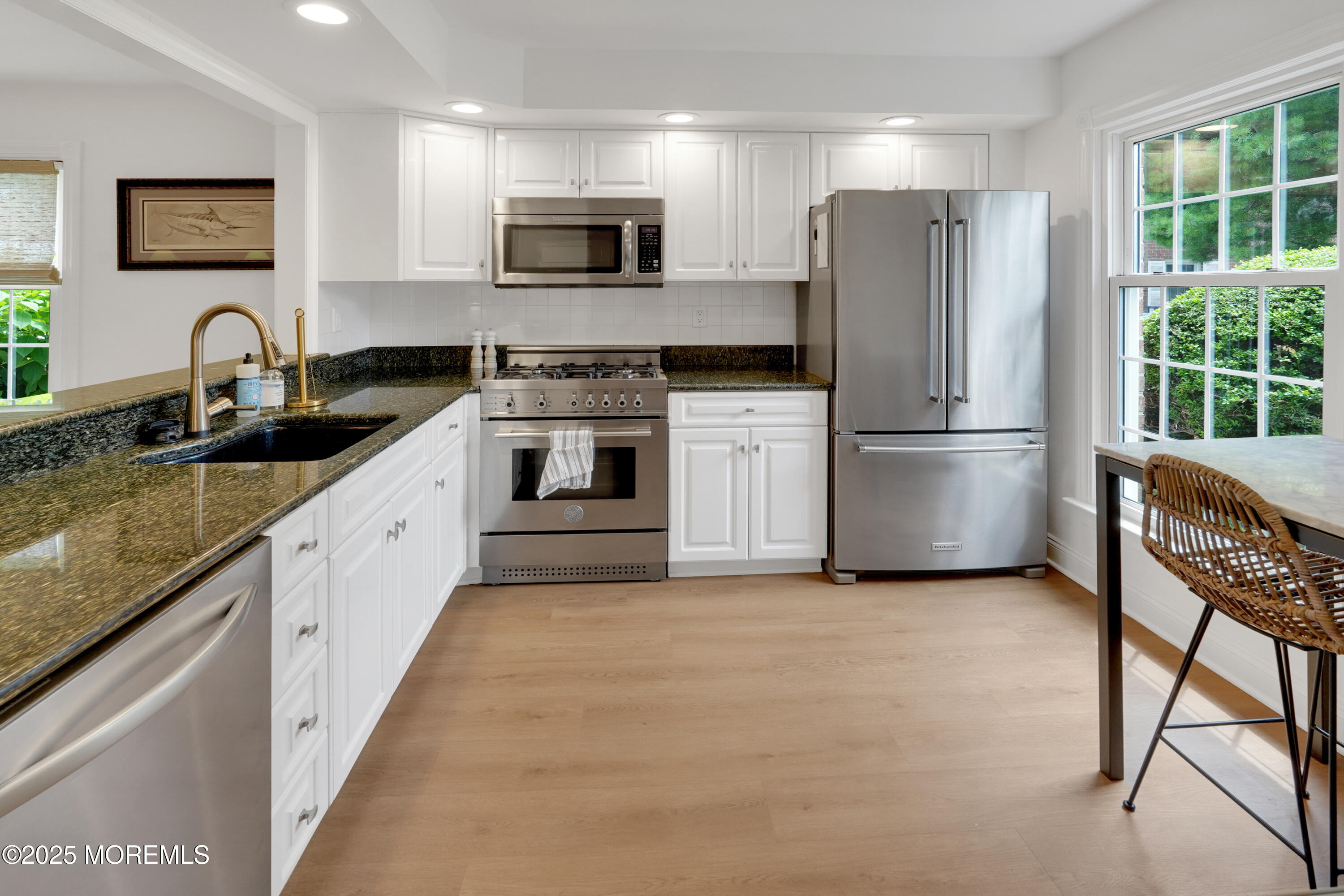 18 Wyckham Road Spring Lake Heights, NJ 07762 - Photo 4 of 39 DSC01134