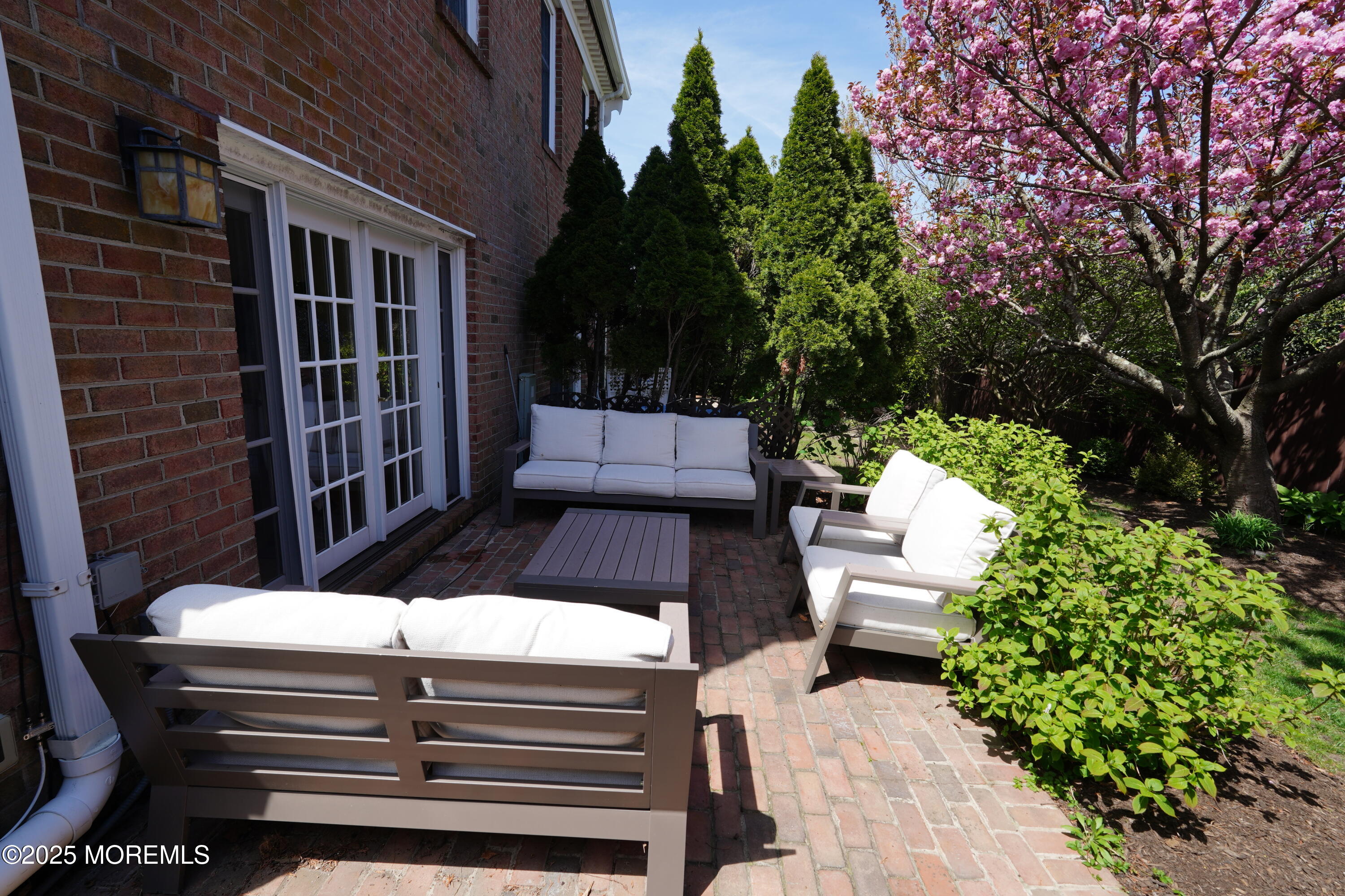 18 Wyckham Road Spring Lake Heights, NJ 07762 - Photo 9 of 39 DSC05425