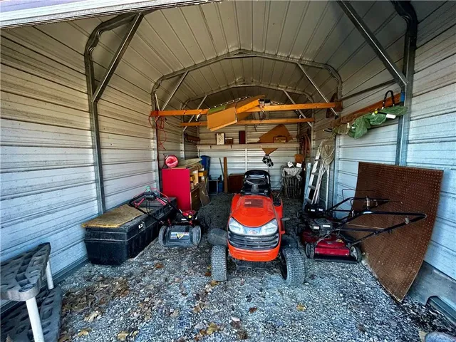 $289,000 | 30643 Rosey Lane, Edwards, MO 65326