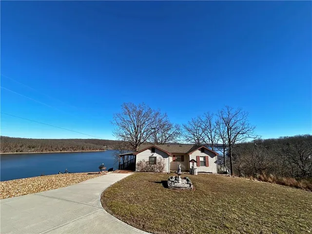 $289,000 | 30643 Rosey Lane, Edwards, MO 65326