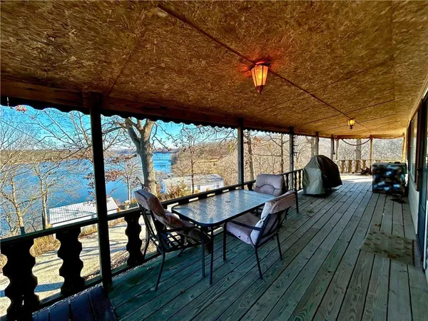 $279,000 | 30643 Rosey Lane, Edwards, MO 65326