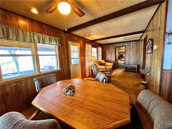 $279,000 | 30643 Rosey Lane, Edwards, MO 65326