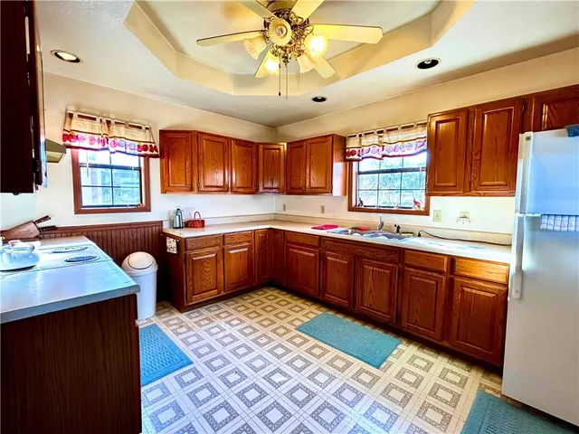 $289,000 | 30643 Rosey Lane, Edwards, MO 65326