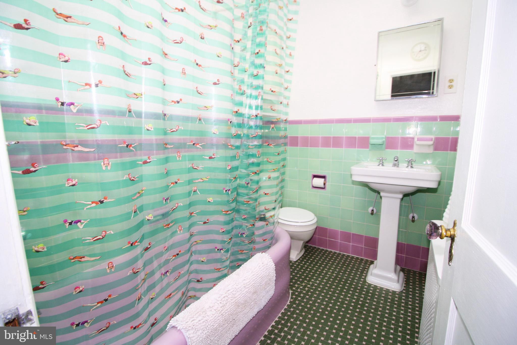 3604 Elkader Road Baltimore, MD 21218 - Photo 21 of 33 Full Bath