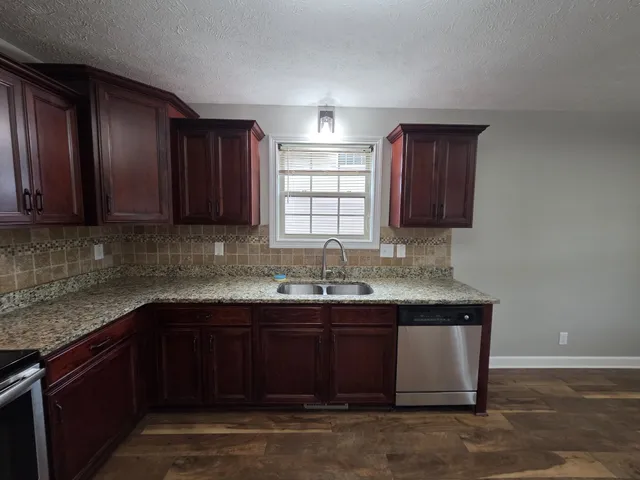 $1,850 | 677 Fox Hound Drive, Clarksville, TN 37040