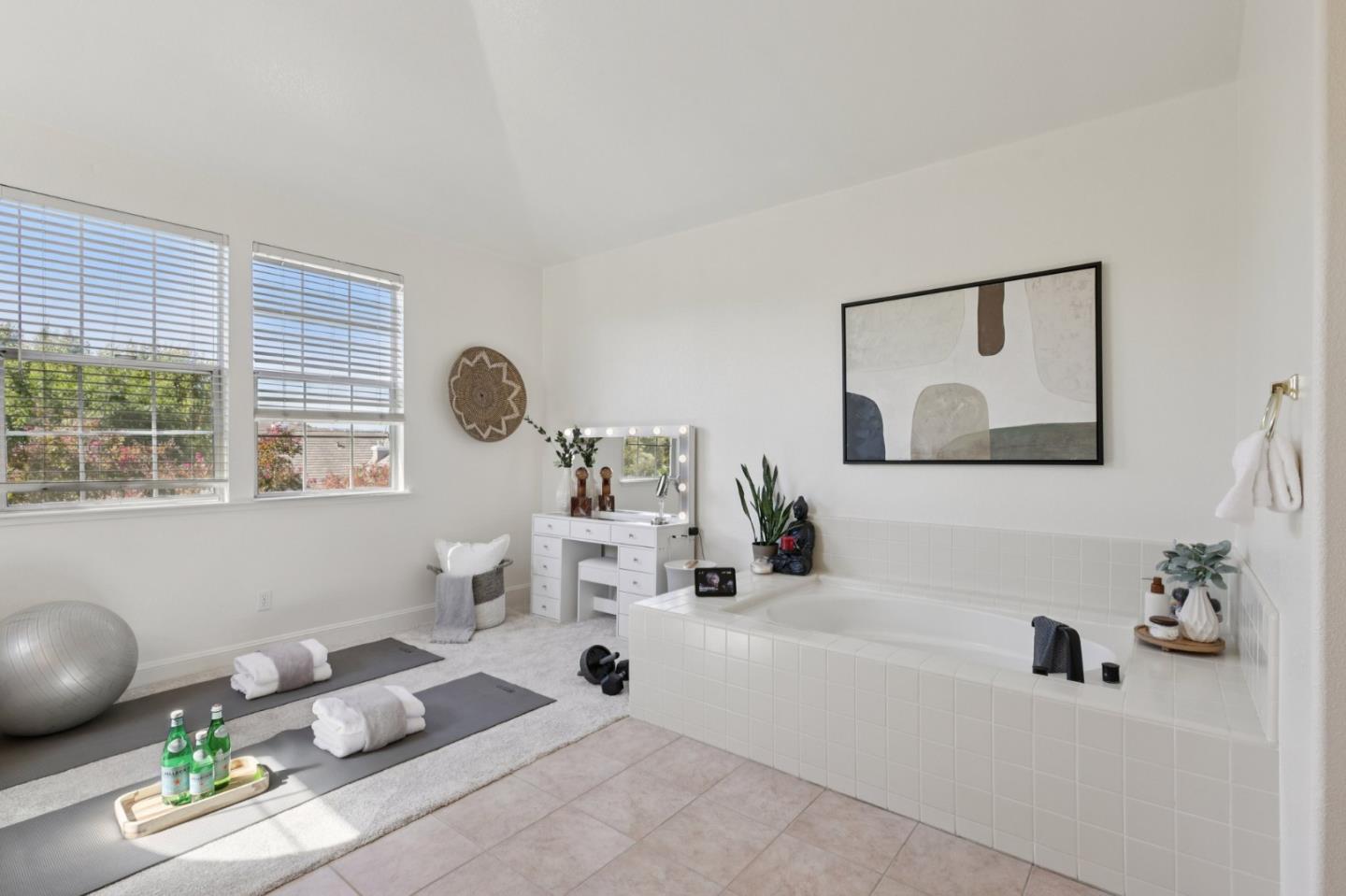 2276 Bentley Ridge Drive San Jose, CA 95138 - Photo 25 of 55 a bathroom with a tub sink and mirror