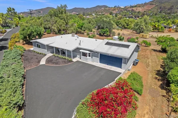 $1,049,000 | 2194 Foothill Drive, Vista, CA 92084