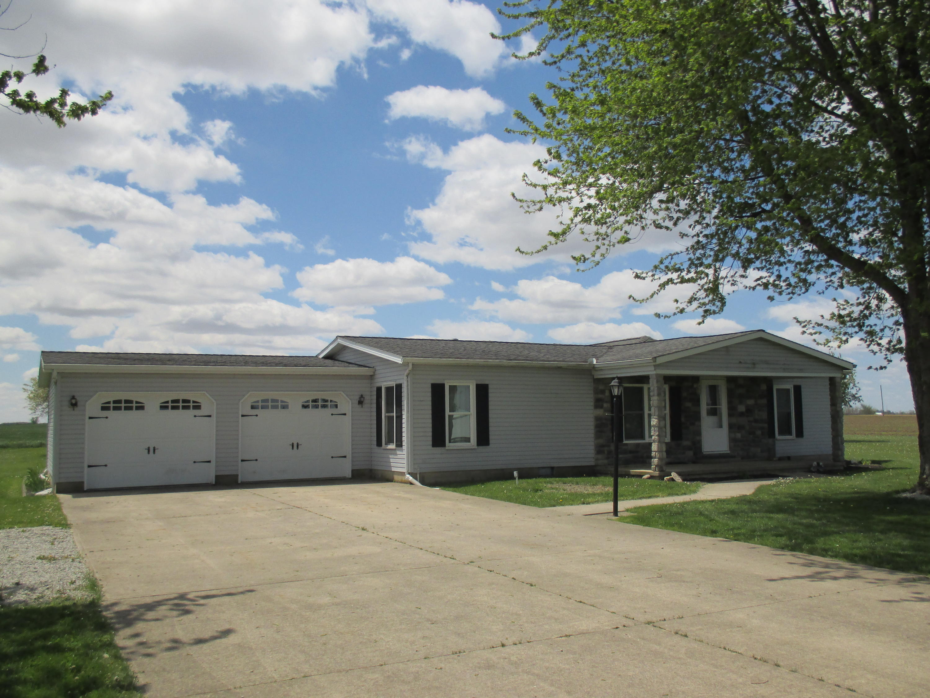 668 Clover 4 Road New Bremen, OH 45869 - Photo 2 of 27 Gallery Image 2