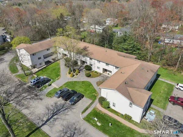 $195,000 | 103 Village Drive, Unit 103, Torrington, CT 06790