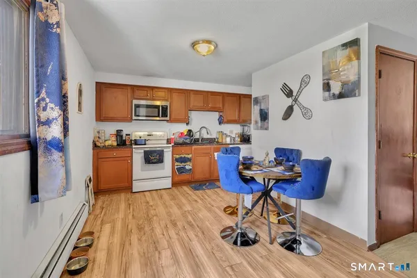 $195,000 | 103 Village Drive, Unit 103, Torrington, CT 06790