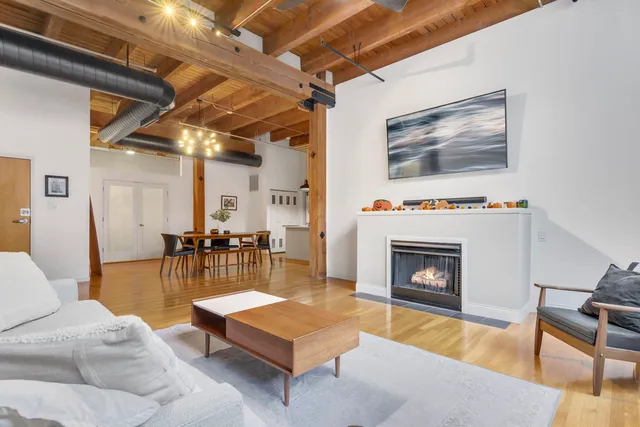 $359,900 | 1727 South Indiana Avenue, Unit 320, Chicago, IL 60616