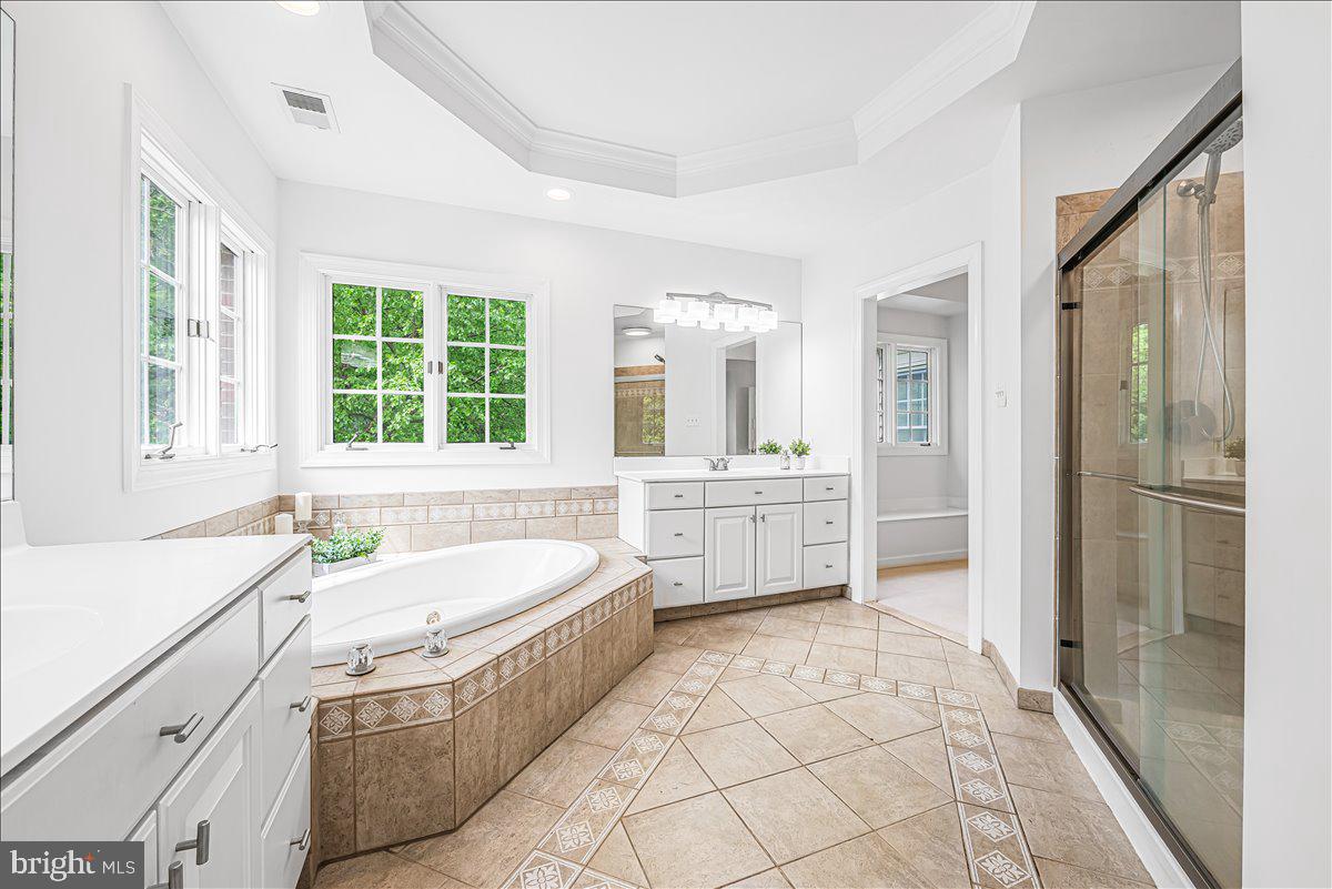 9653 Watkins Road Gaithersburg, MD 20882 - Photo 47 of 70 Dual vanities
