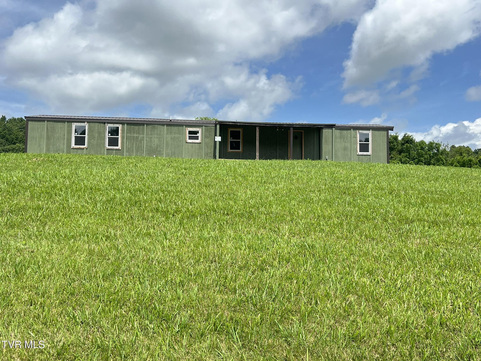 2960 Poplar Springs Road Greeneville, TN 37743 - Photo 3 of 71 IMG_7789