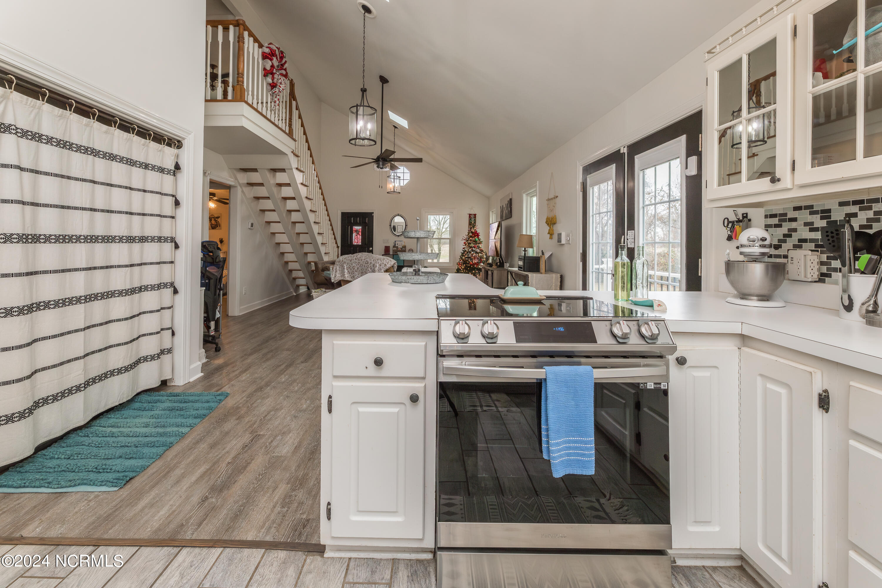 1344 South McCullen Road Clinton, NC 28328 - Photo 7 of 23 13KITCHEN