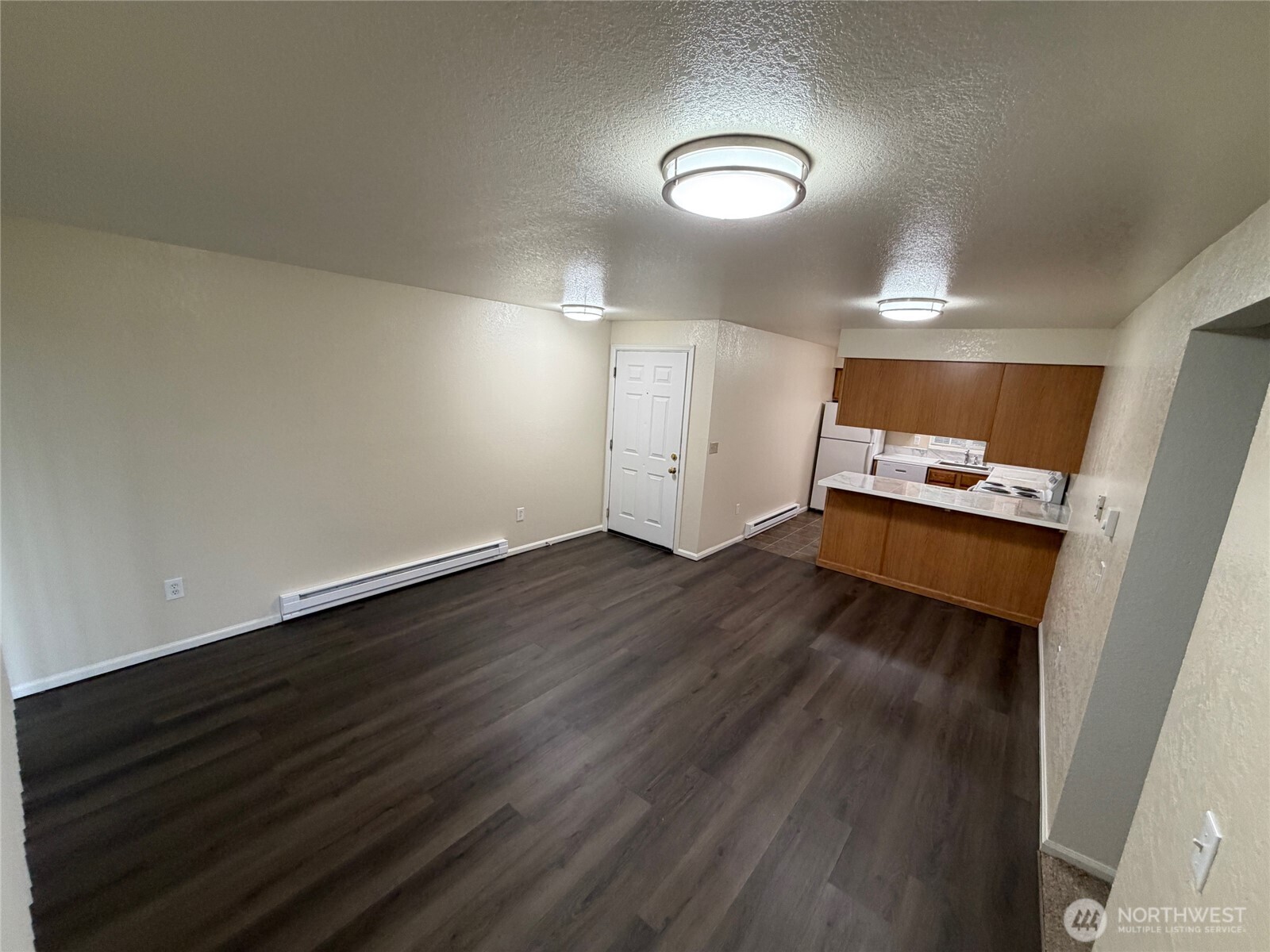 820 32nd Street Bellingham, WA 98225 - Photo 35 of 39 a view of a hardwood floor in a room