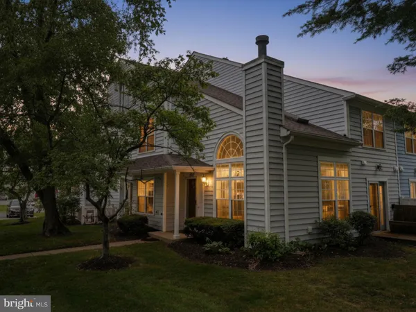 $2,660 | 19017 Amarillo Drive, Unit 166, Germantown, MD 20874