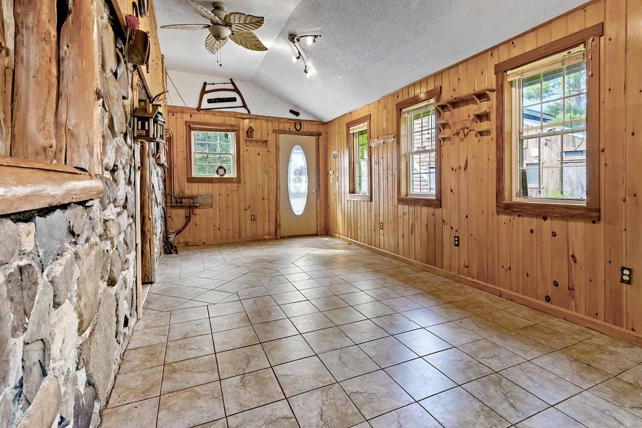 381 County Road Milford, ME 04461 - Photo 5 of 38 381_county_rd_int_1fl_02