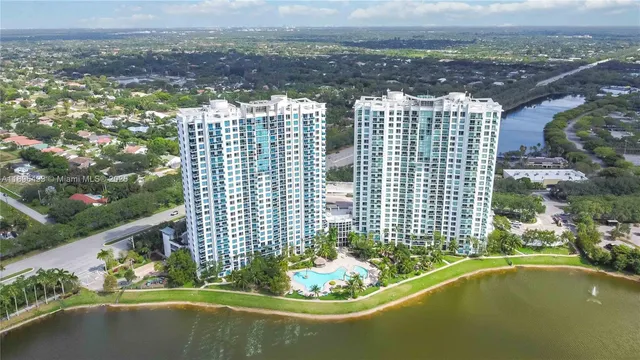 $2,600 | 2641 North Flamingo Road, Unit 405N, Sunrise, FL 33323