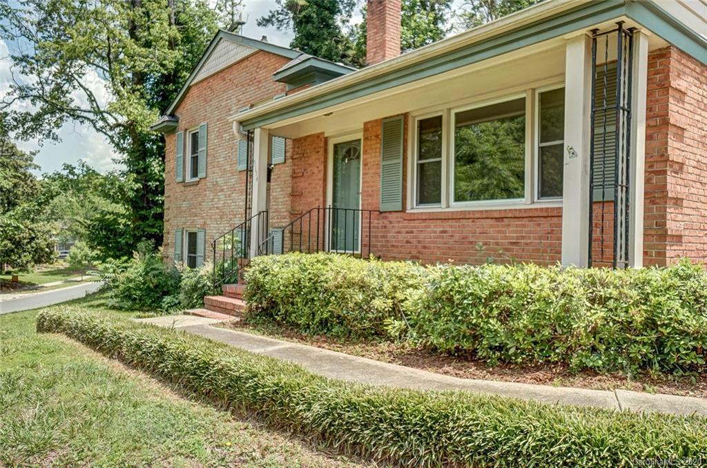 5154 Murrayhill Road Charlotte, NC 28210 - Photo 2 of 47 Gallery Image 2