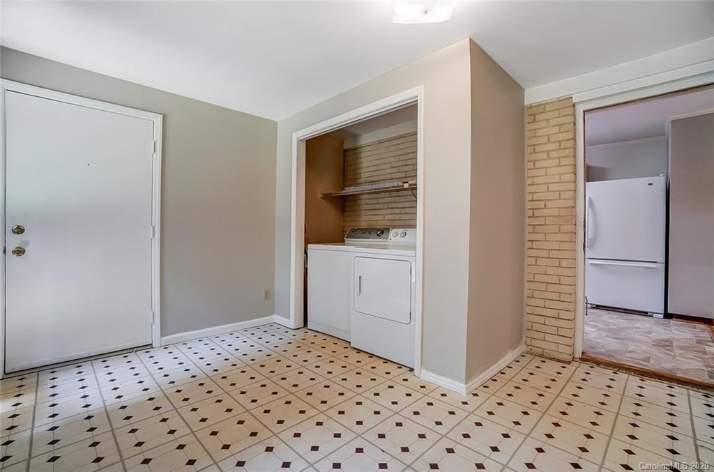5154 Murrayhill Road Charlotte, NC 28210 - Photo 16 of 47 Gallery Image 16