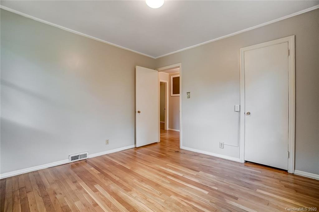 5154 Murrayhill Road Charlotte, NC 28210 - Photo 32 of 47 Gallery Image 32