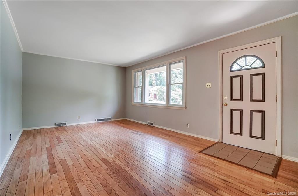 5154 Murrayhill Road Charlotte, NC 28210 - Photo 6 of 47 Gallery Image 6